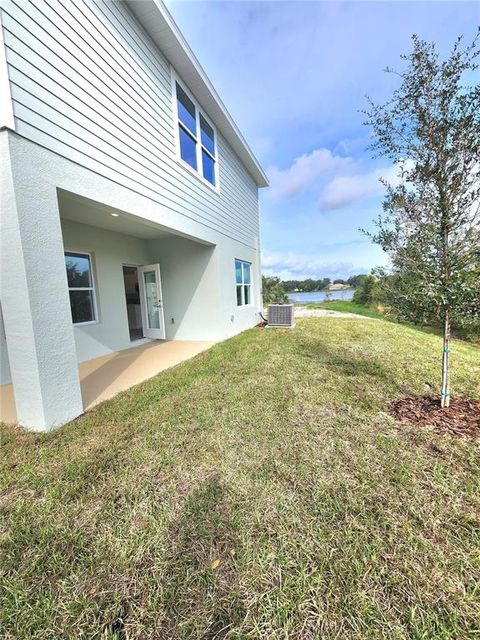 A home in WINTER HAVEN