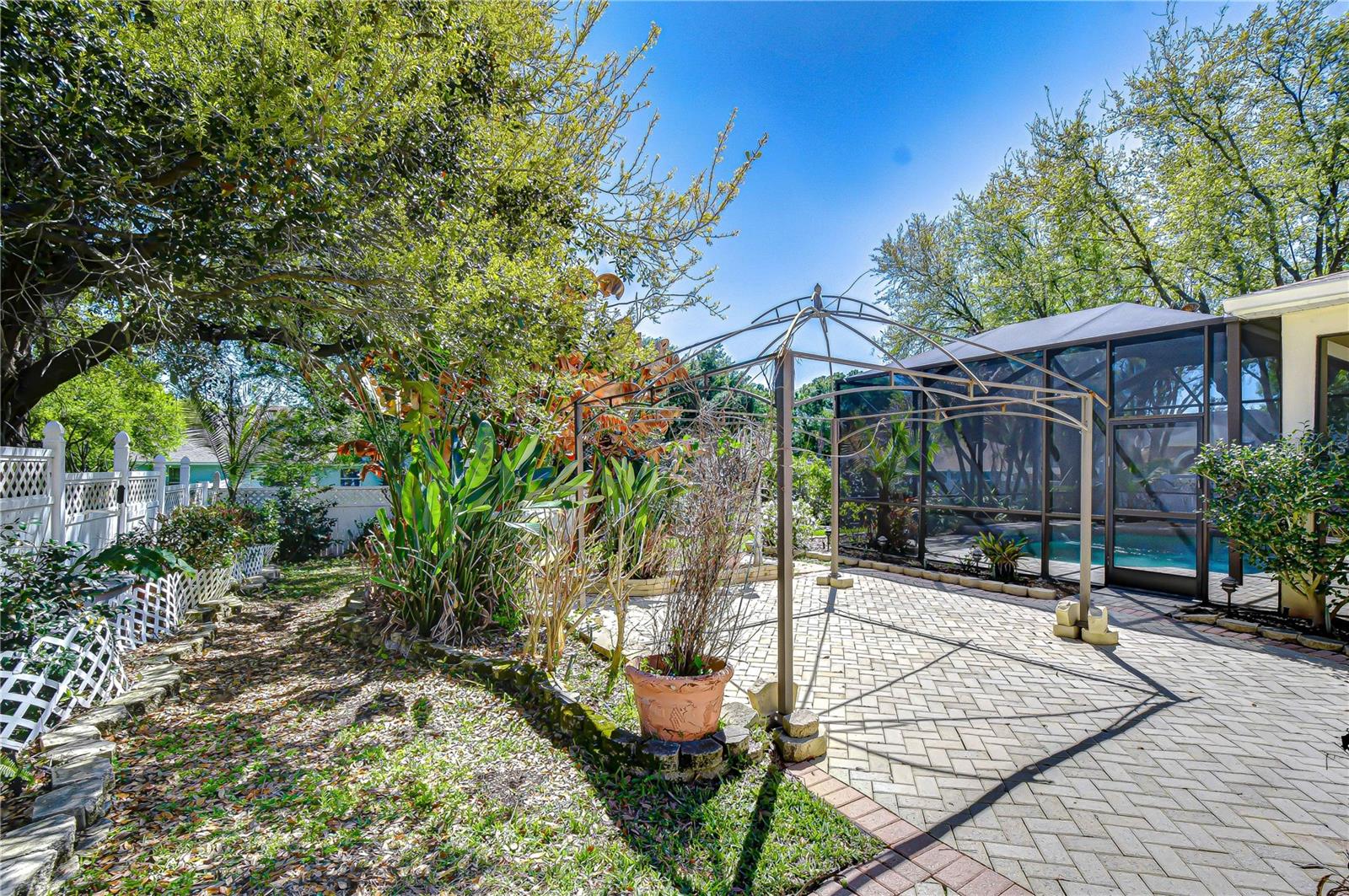 LUMSDEN POINTE PH 1 - Residential