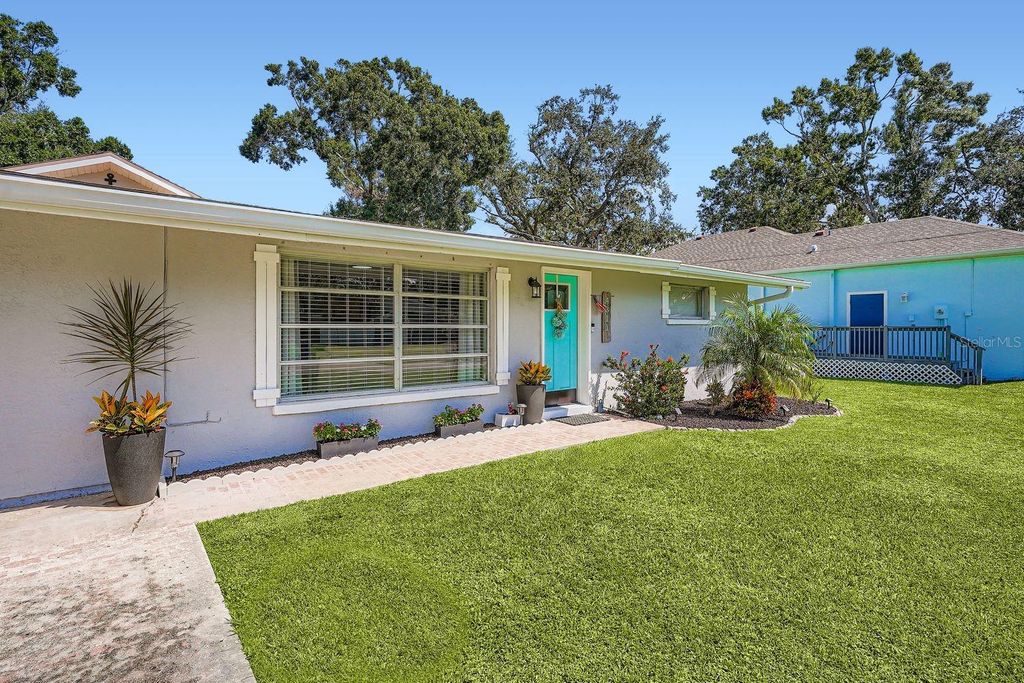 Photo of 4311 2nd Avenue E, Bradenton, FL 34208 (MLS # A4675811)