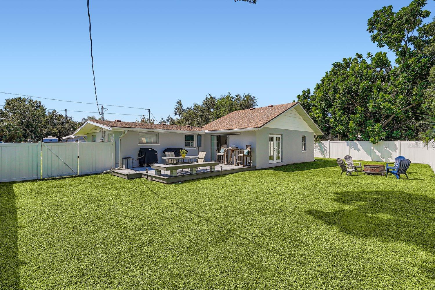 RIVERDALE RESUBDIVIDED - Residential Lease