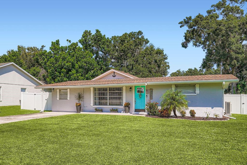 Photo of 4311 2nd Avenue E, Bradenton, FL 34208 (MLS # A4675811)