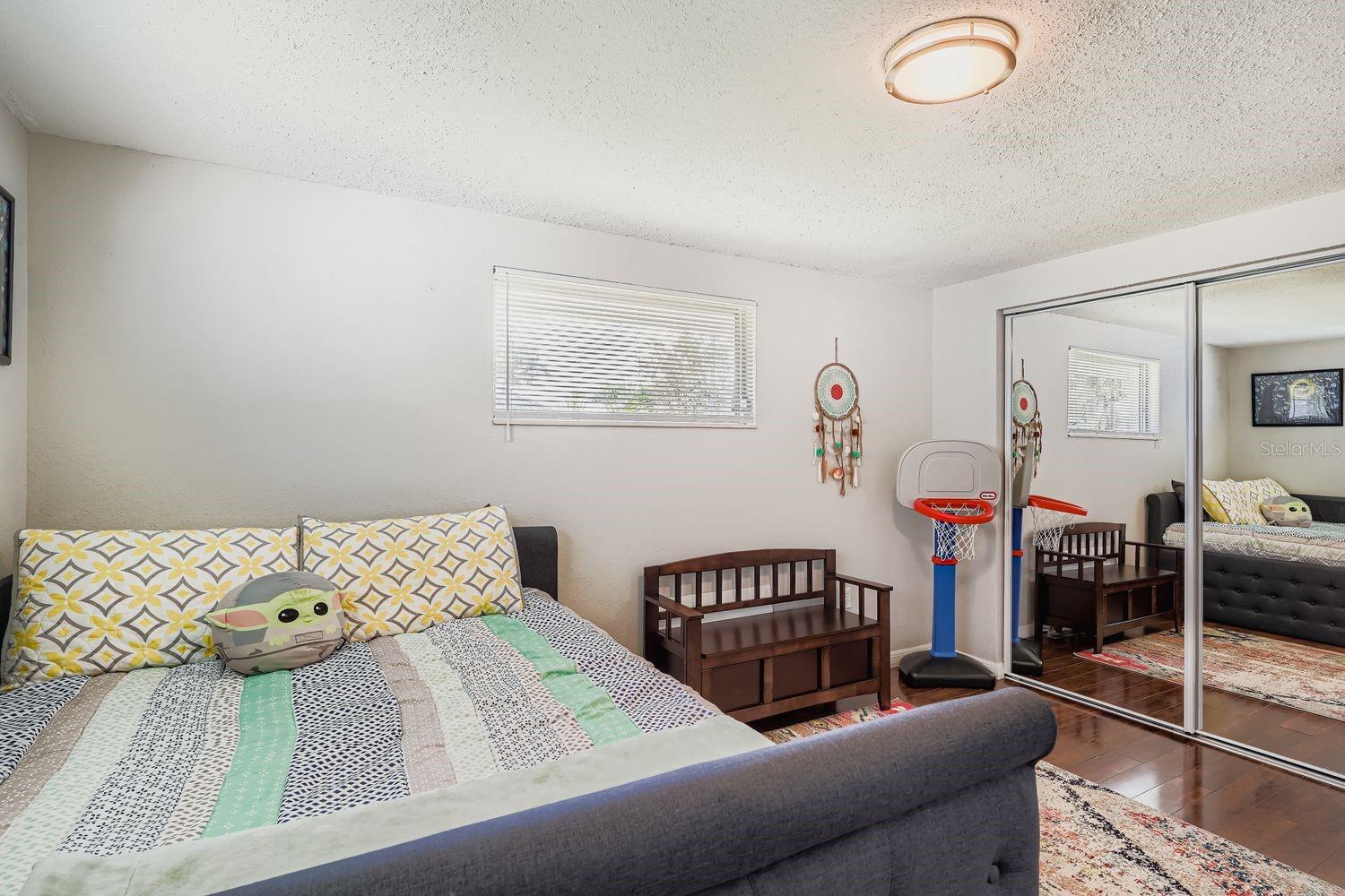 RIVERDALE RESUBDIVIDED - Residential Lease