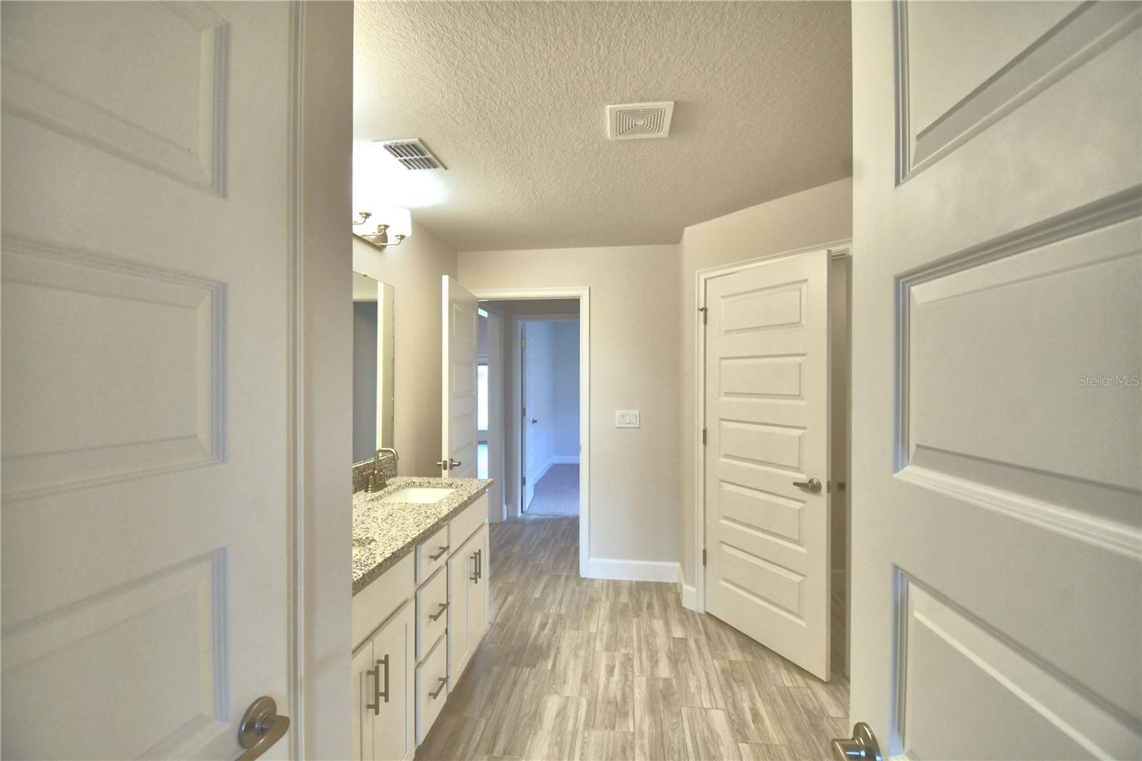 LAKE JULIANA ESTATES - Residential