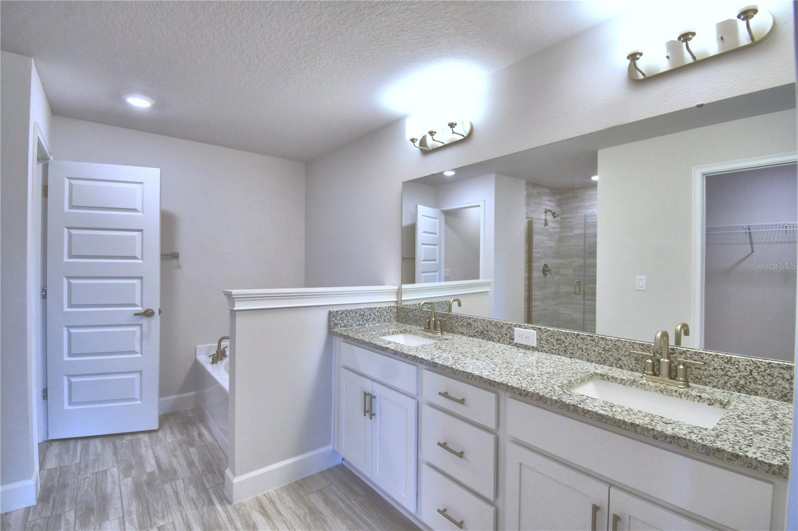 LAKE JULIANA ESTATES - Residential