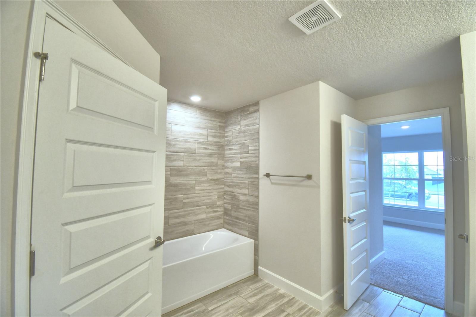 LAKE JULIANA ESTATES - Residential