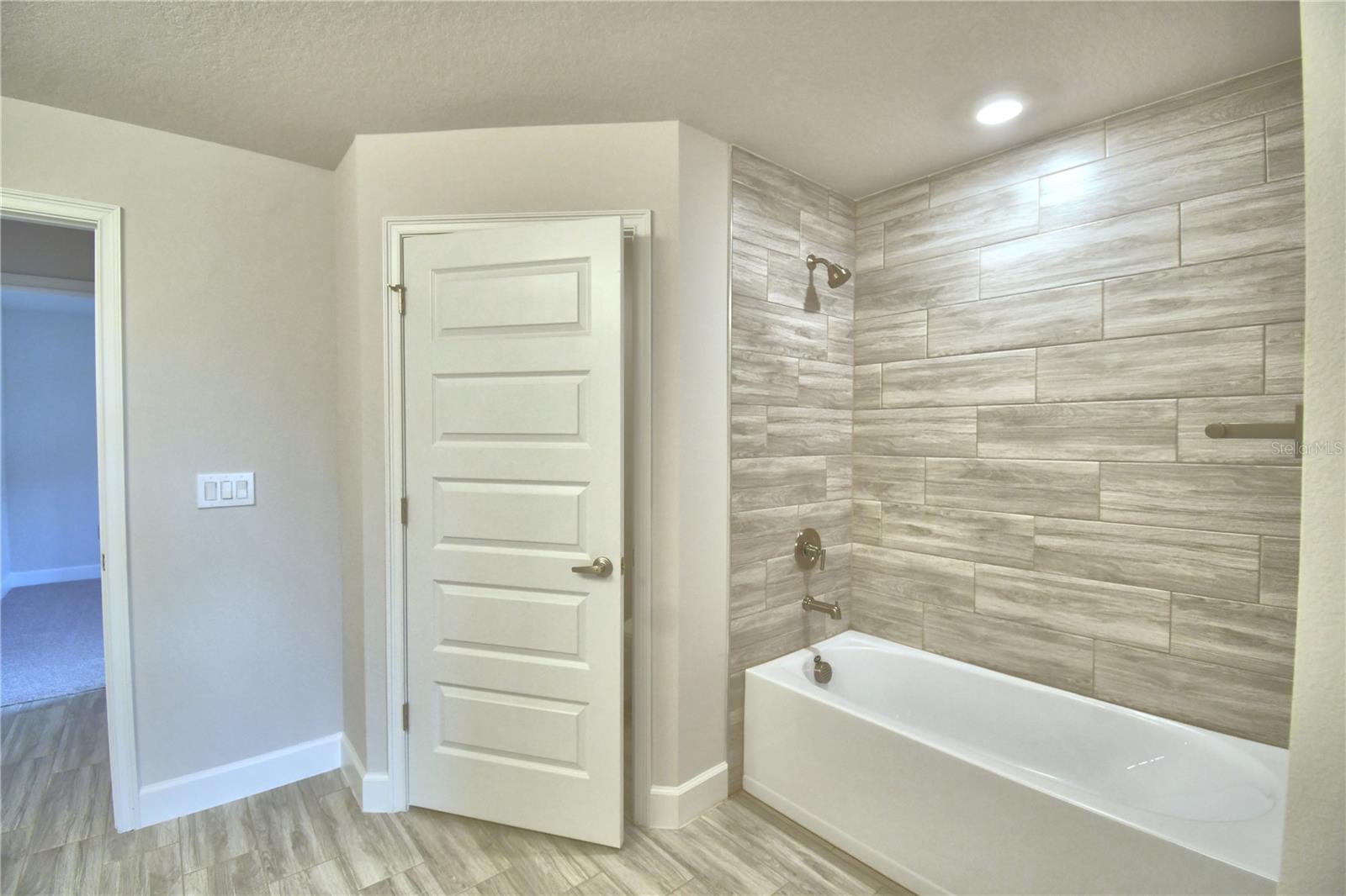 LAKE JULIANA ESTATES - Residential