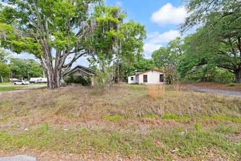 Photo of 6808 New York Drive, Tampa, FL 33619 (MLS # TB8492889)