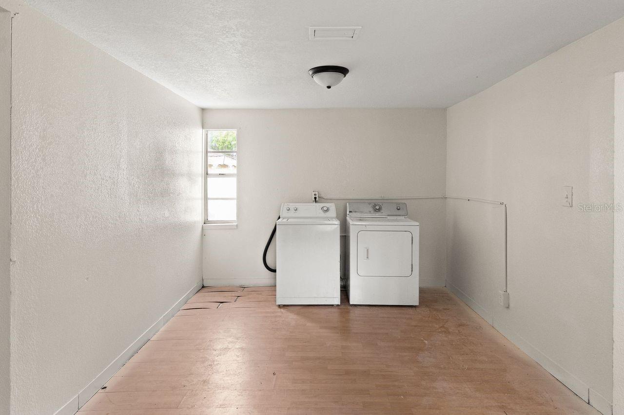 UNPLATTED - Residential