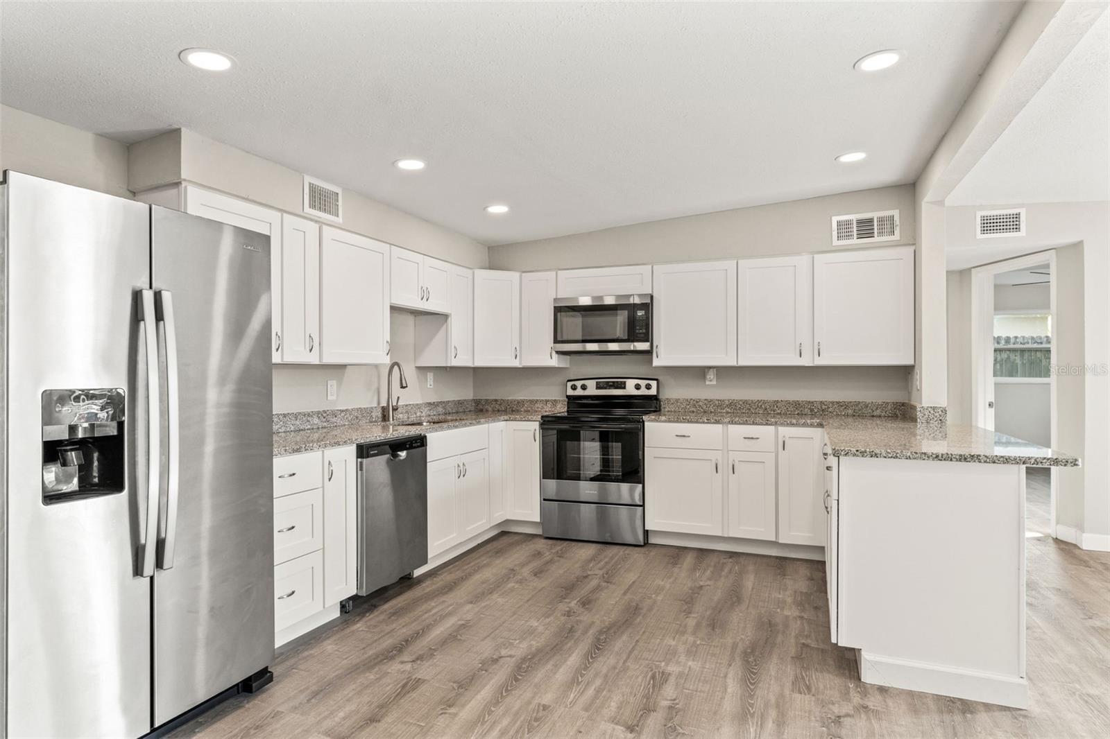 BROWN ACRES - Residential