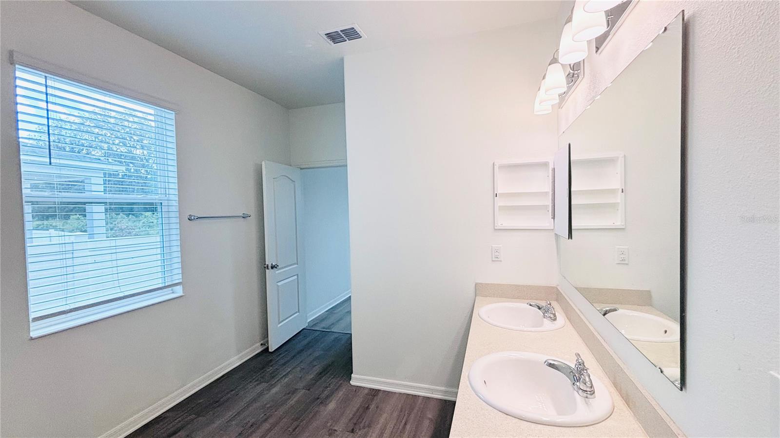 MEADOWS AT SCOTT LAKE CREEK - Residential