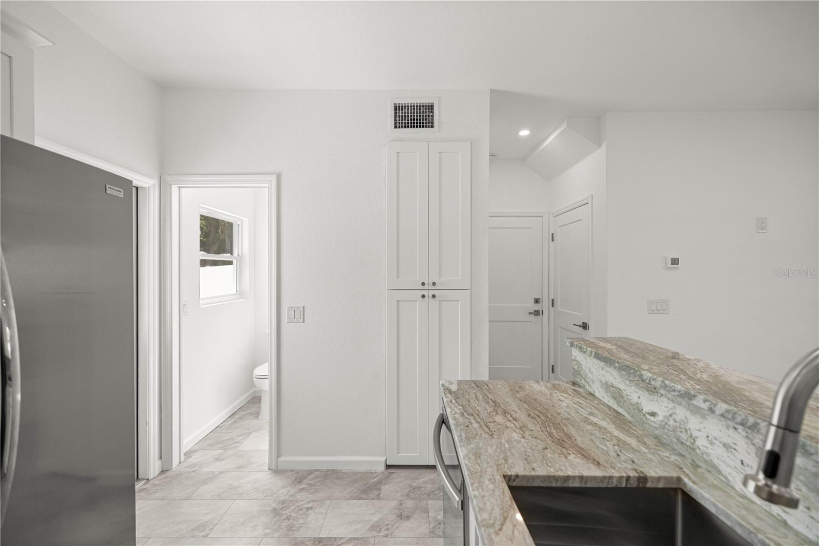 OAK VILLA - Residential Lease