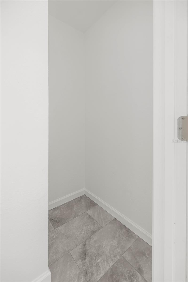 OAK VILLA - Residential Lease