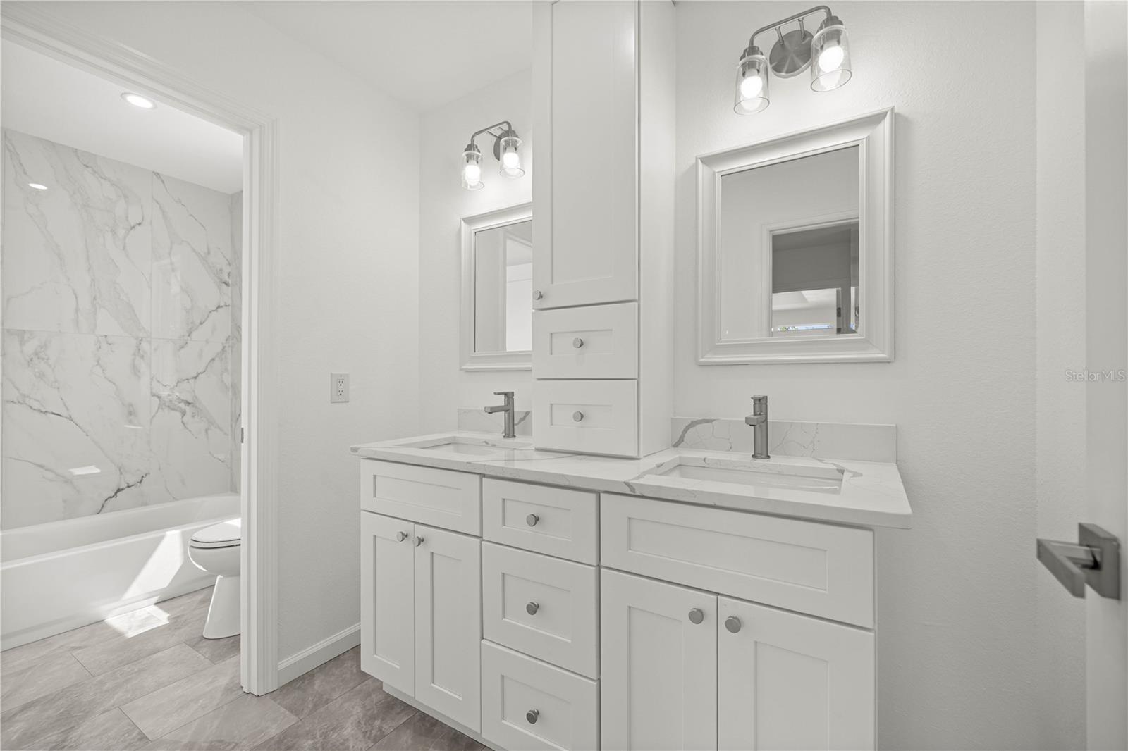 OAK VILLA - Residential Lease