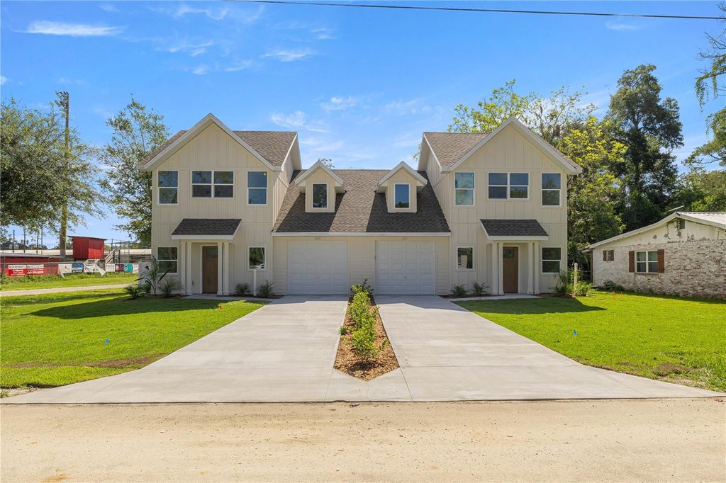 Photo of 305 SE 5th Terrace, Williston, FL 32696 (MLS # OM723987)