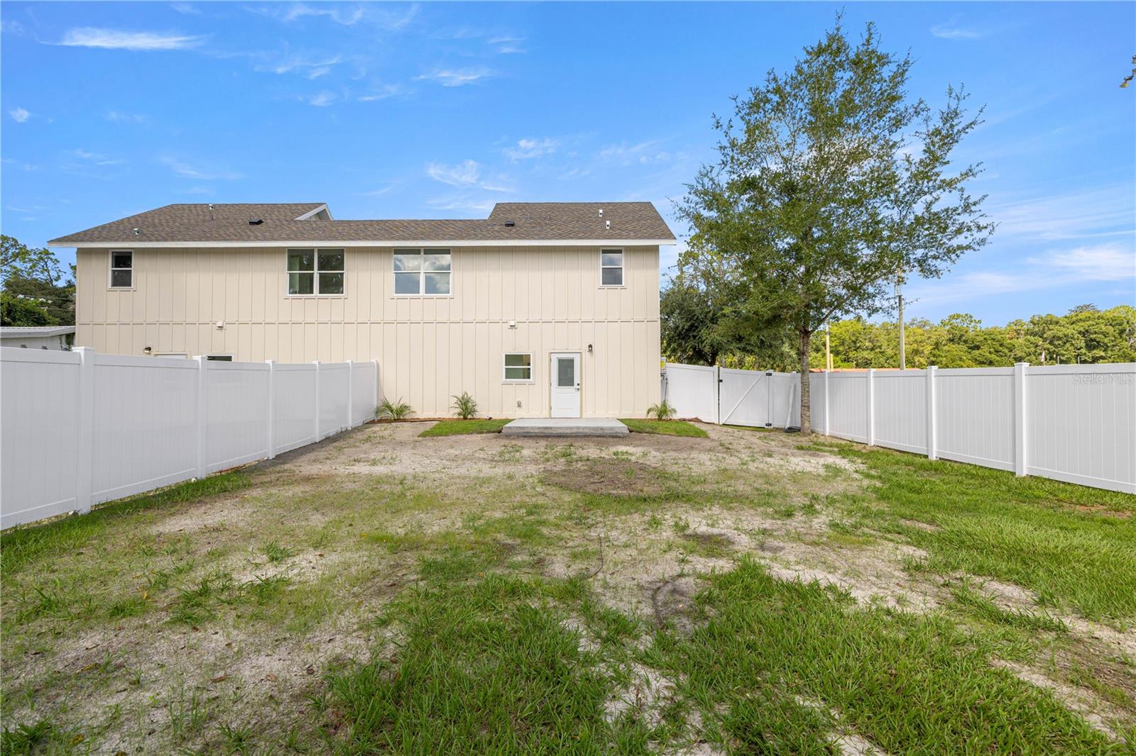 OAK VILLA - Residential Lease