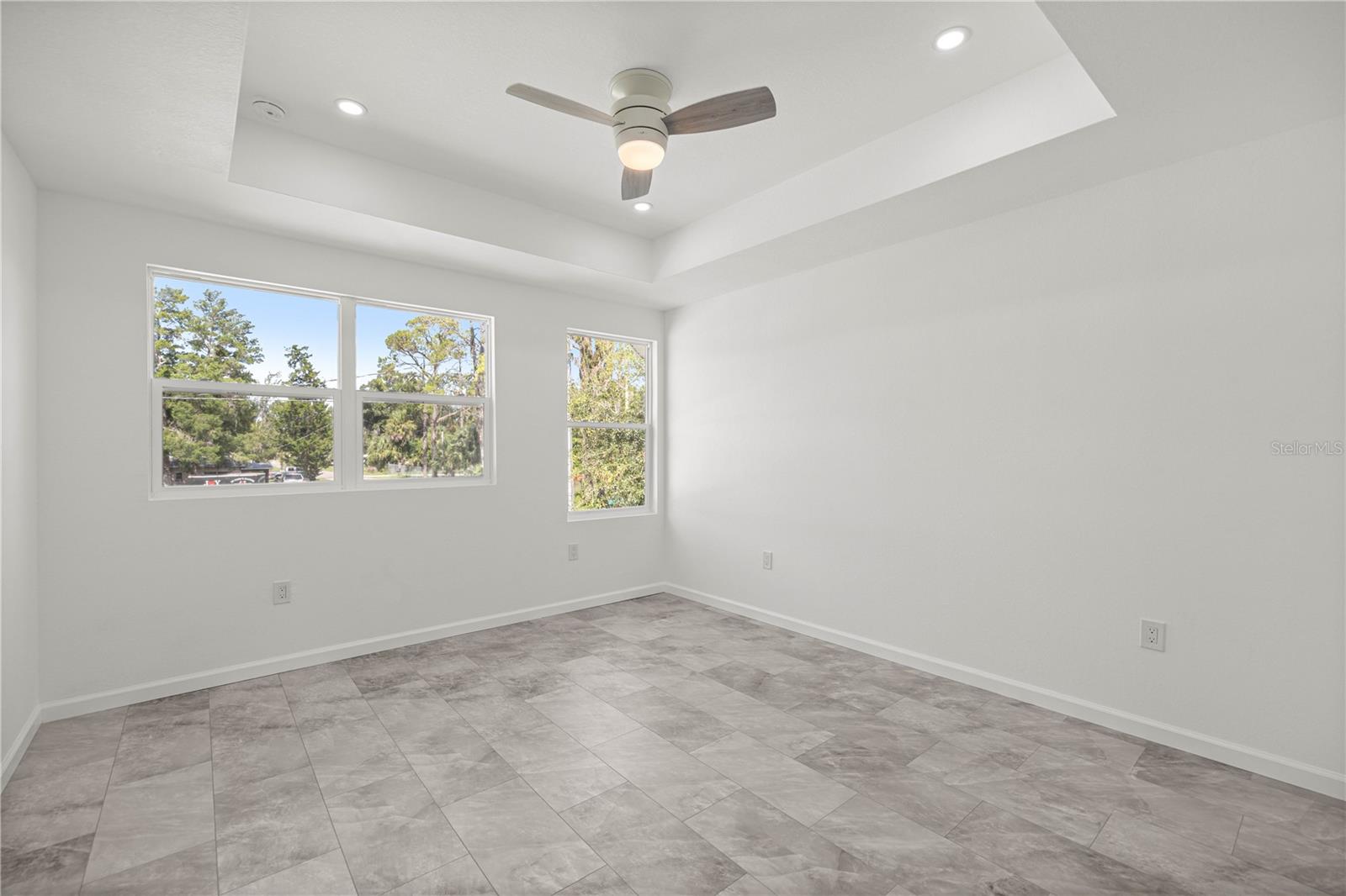 OAK VILLA - Residential Lease