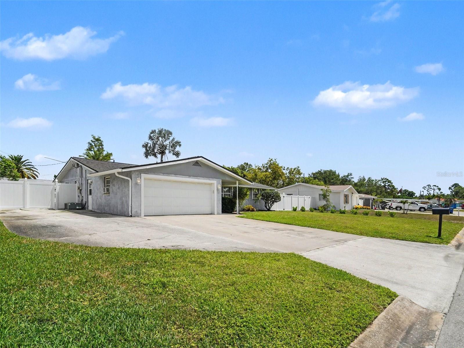 VENICE EAST SEC 1 - Residential