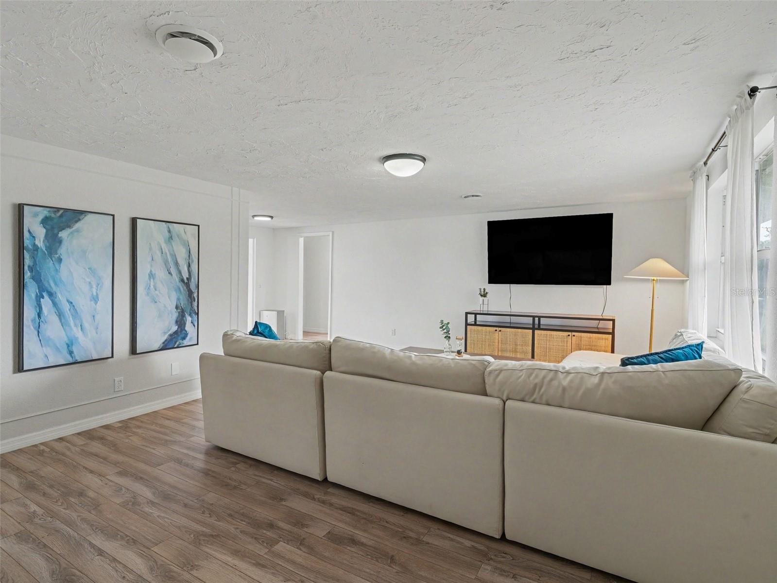 VENICE EAST SEC 1 - Residential