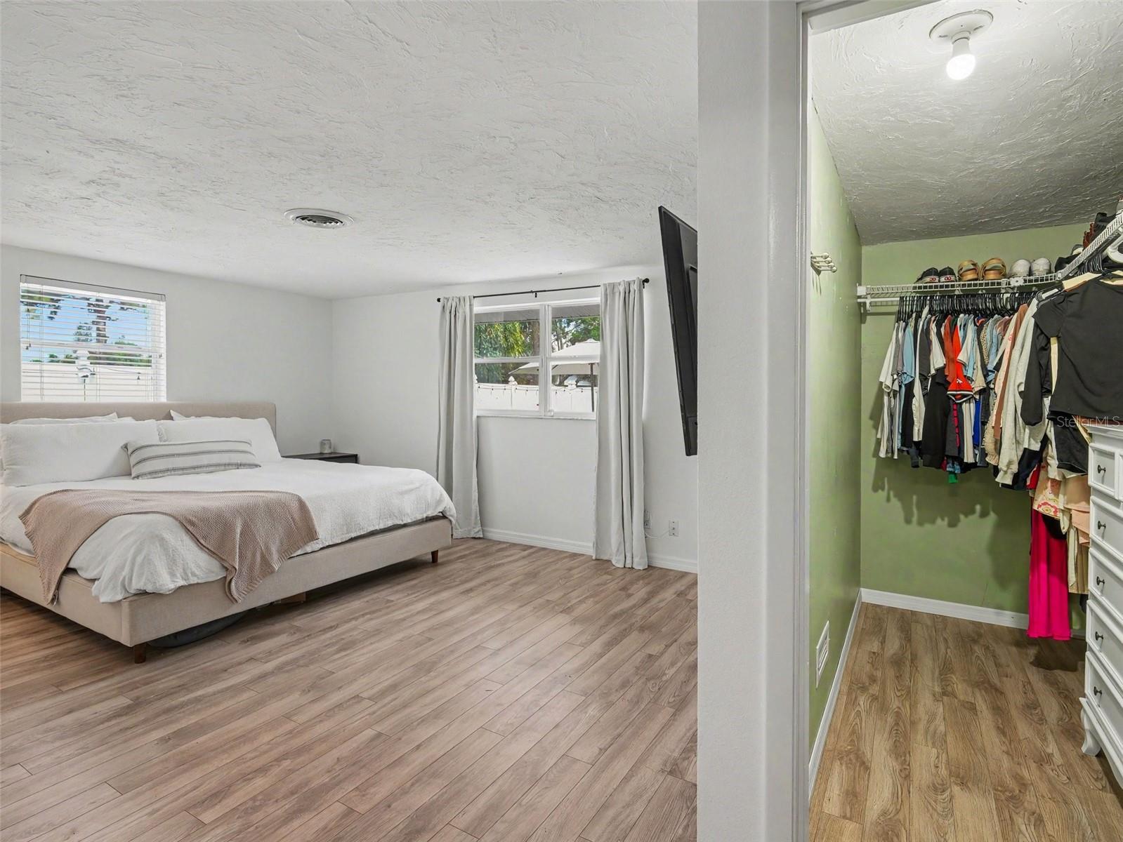 VENICE EAST SEC 1 - Residential
