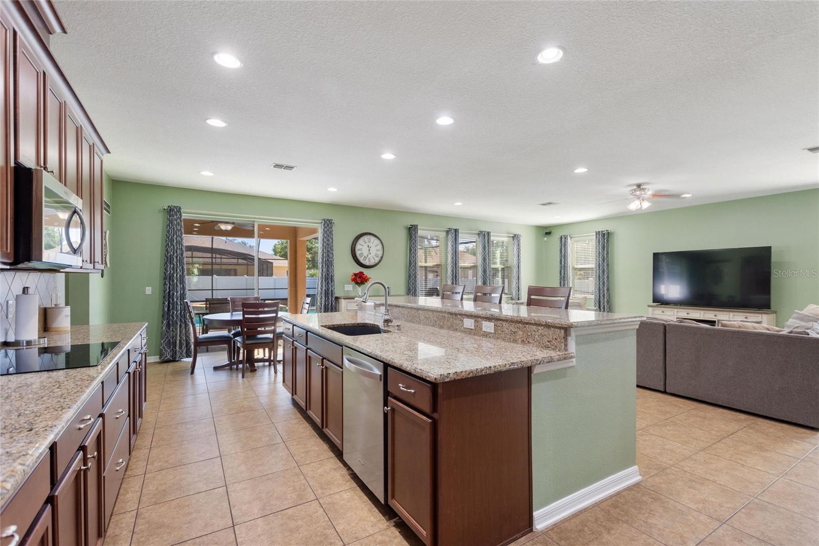 ESTATES AUBURNDALE PH 02 - Residential