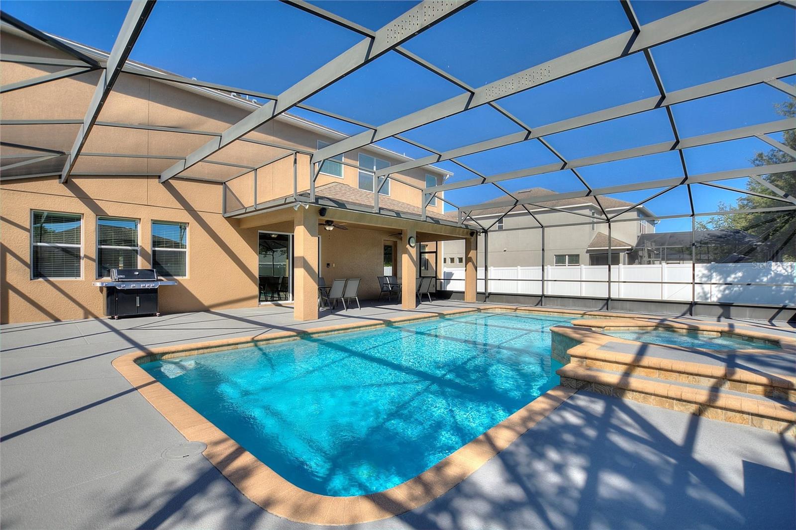 ESTATES AUBURNDALE PH 02 - Residential