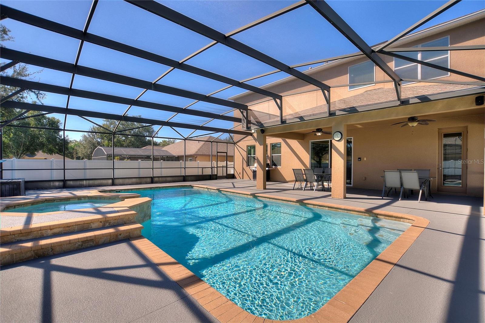 ESTATES AUBURNDALE PH 02 - Residential