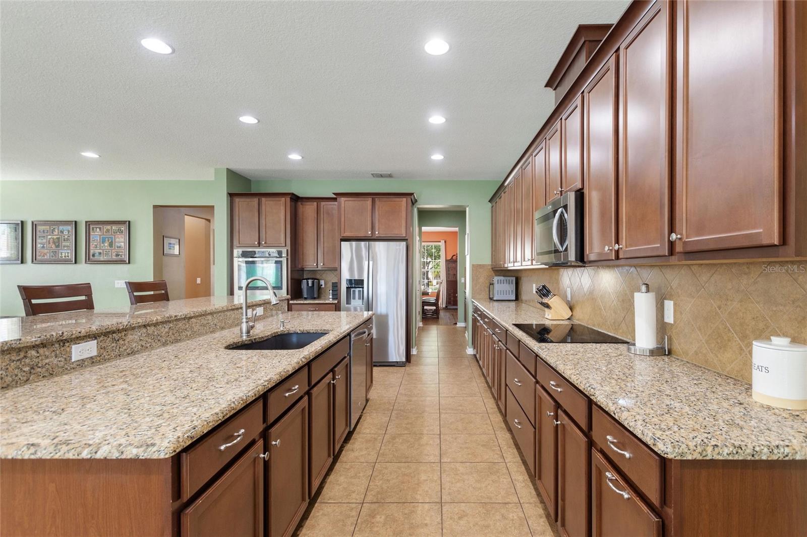 ESTATES AUBURNDALE PH 02 - Residential