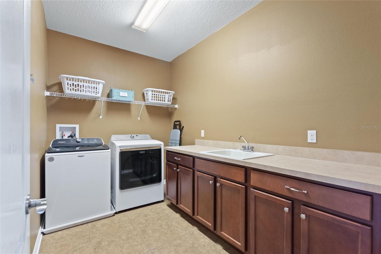 ESTATES AUBURNDALE PH 02 - Residential