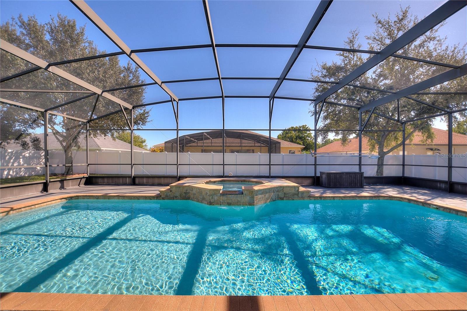 ESTATES AUBURNDALE PH 02 - Residential