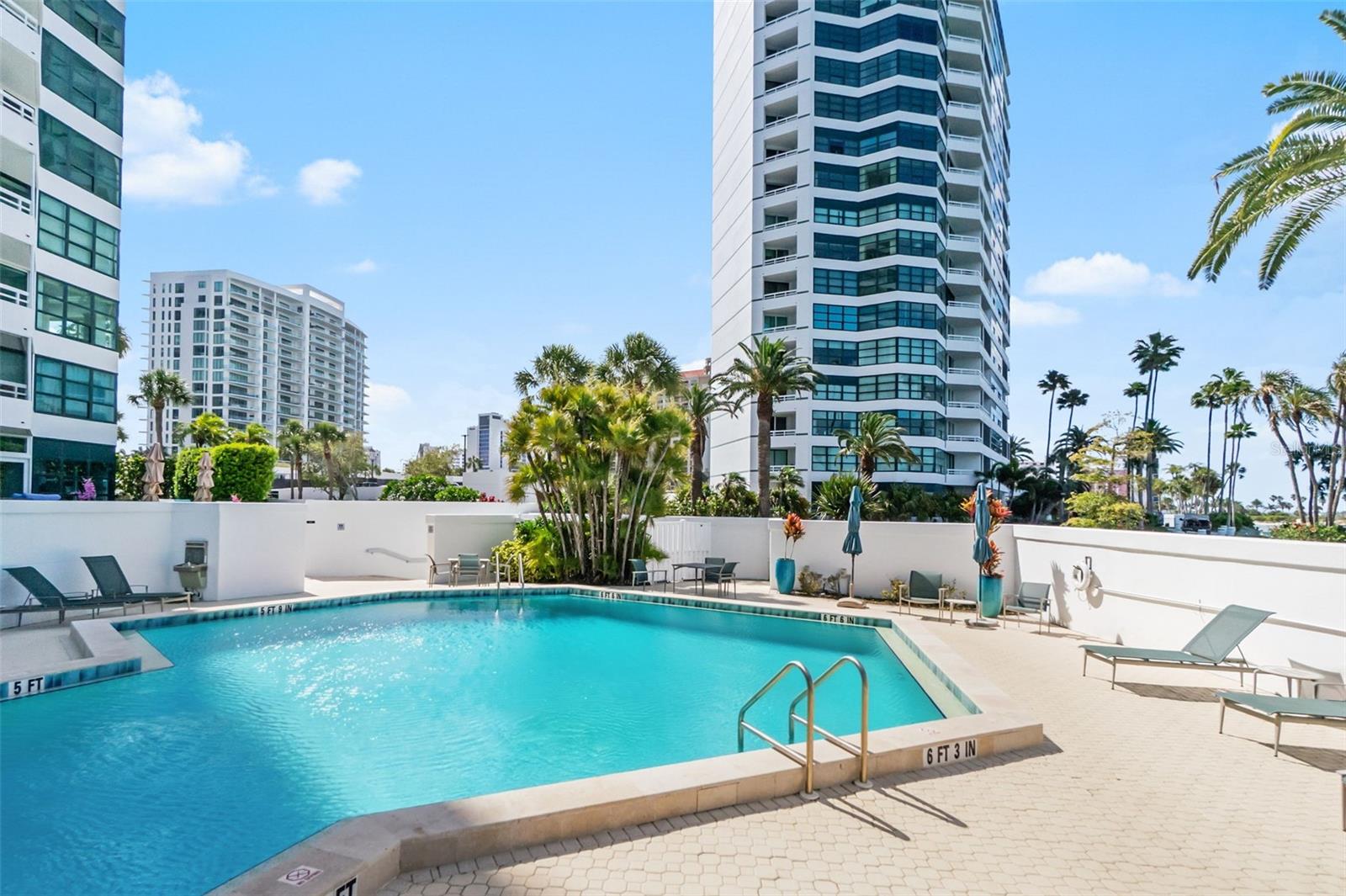 CONDO ON THE BAY TOWER II - Residential