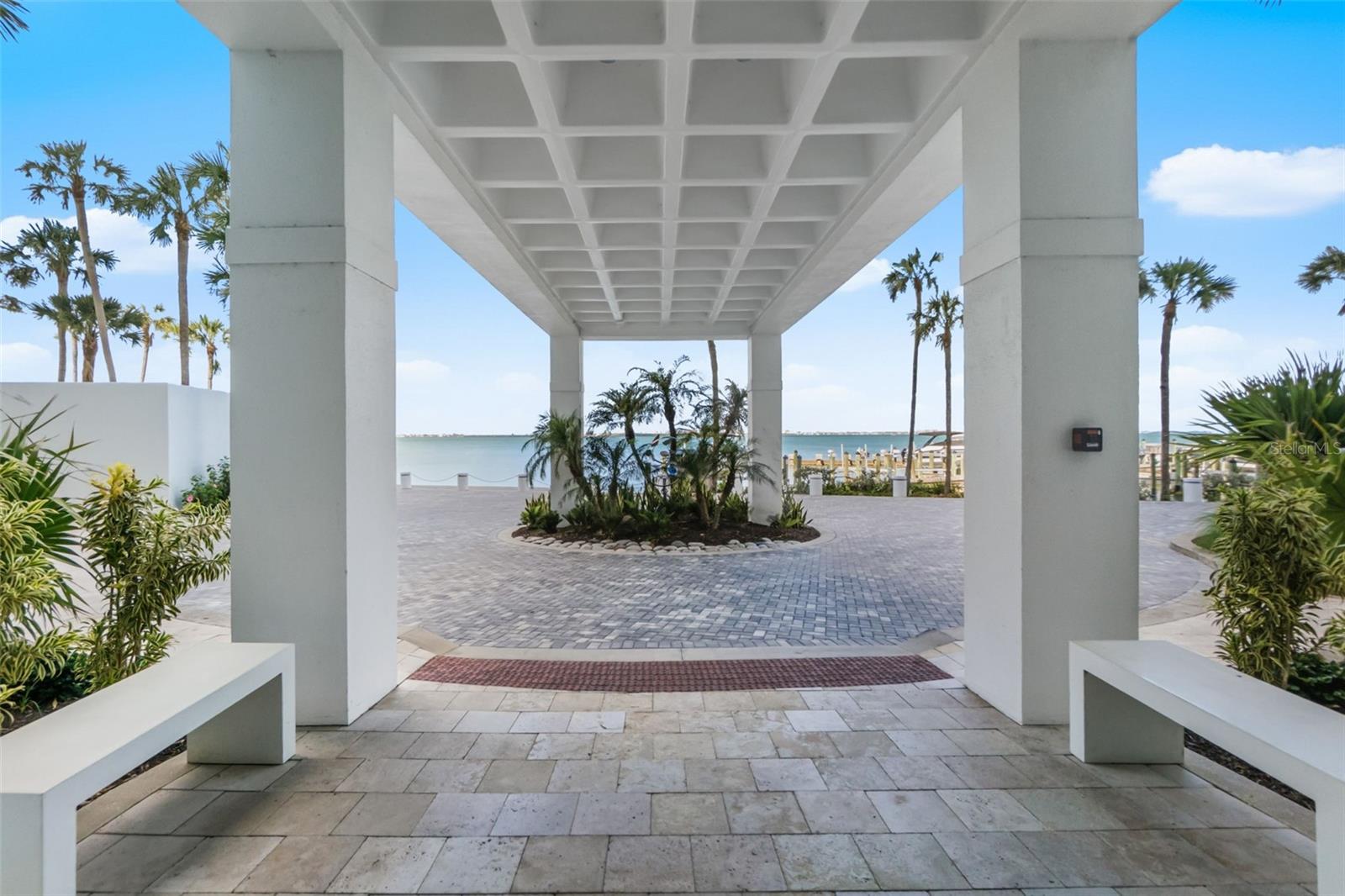 CONDO ON THE BAY TOWER II - Residential