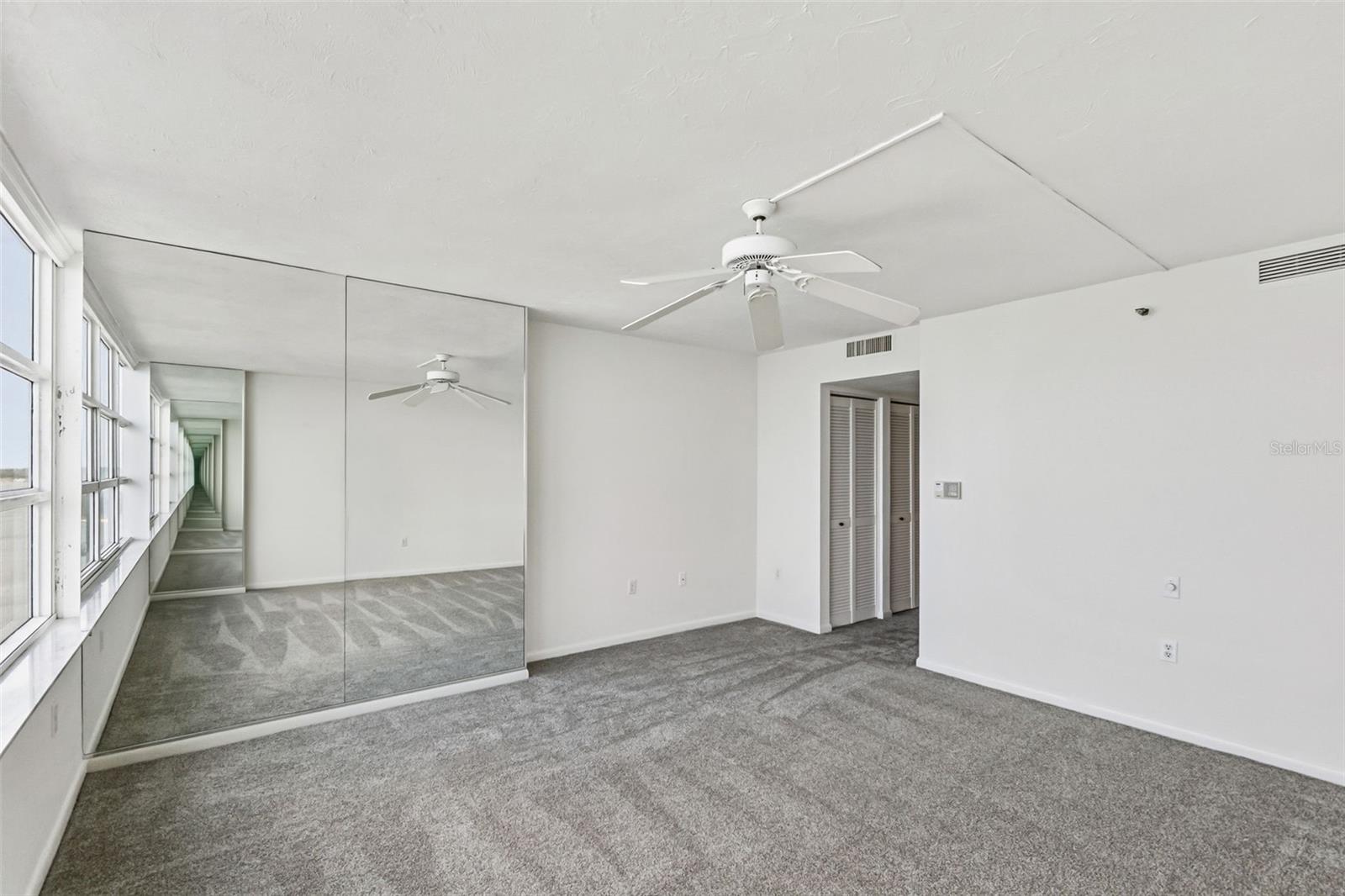 CONDO ON THE BAY TOWER II - Residential