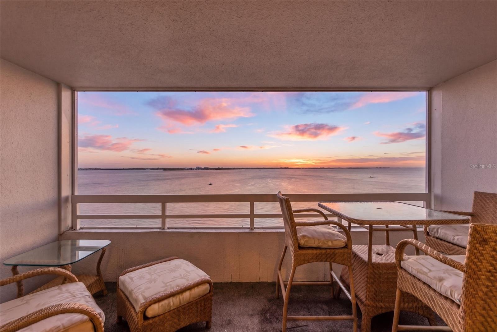 CONDO ON THE BAY TOWER II - Residential