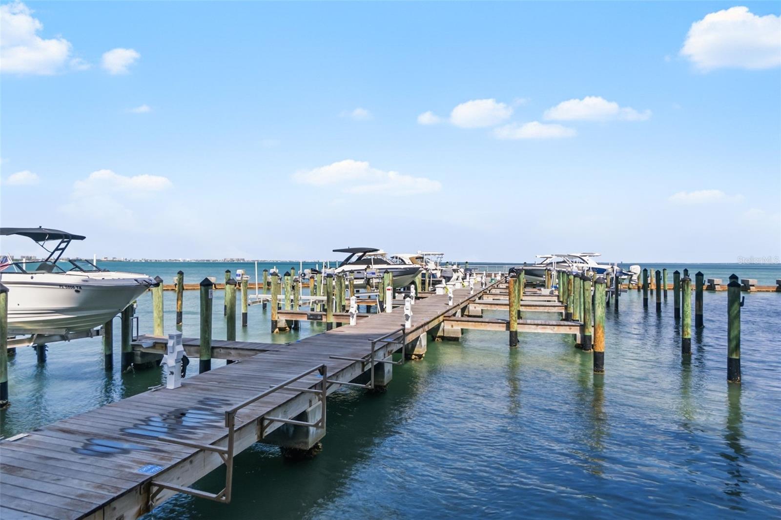 CONDO ON THE BAY TOWER II - Residential