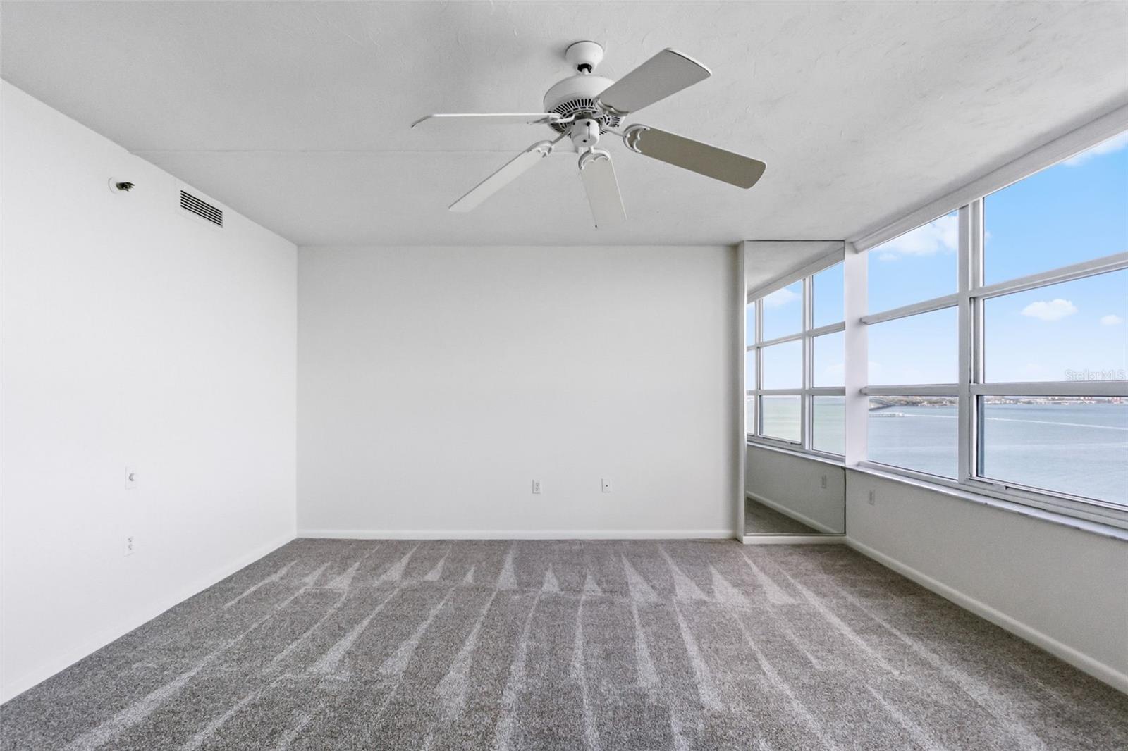 CONDO ON THE BAY TOWER II - Residential