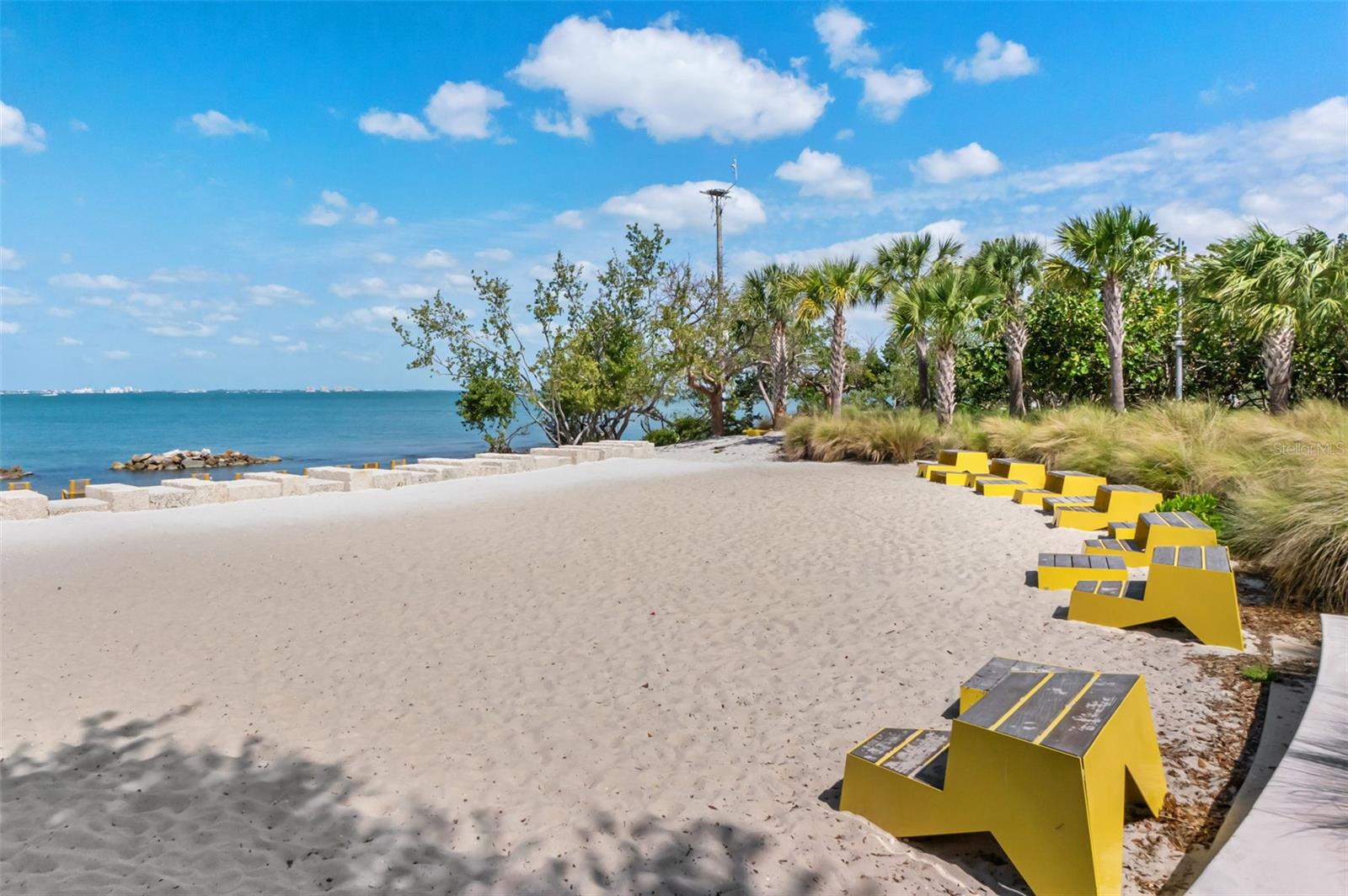 CONDO ON THE BAY TOWER II - Residential