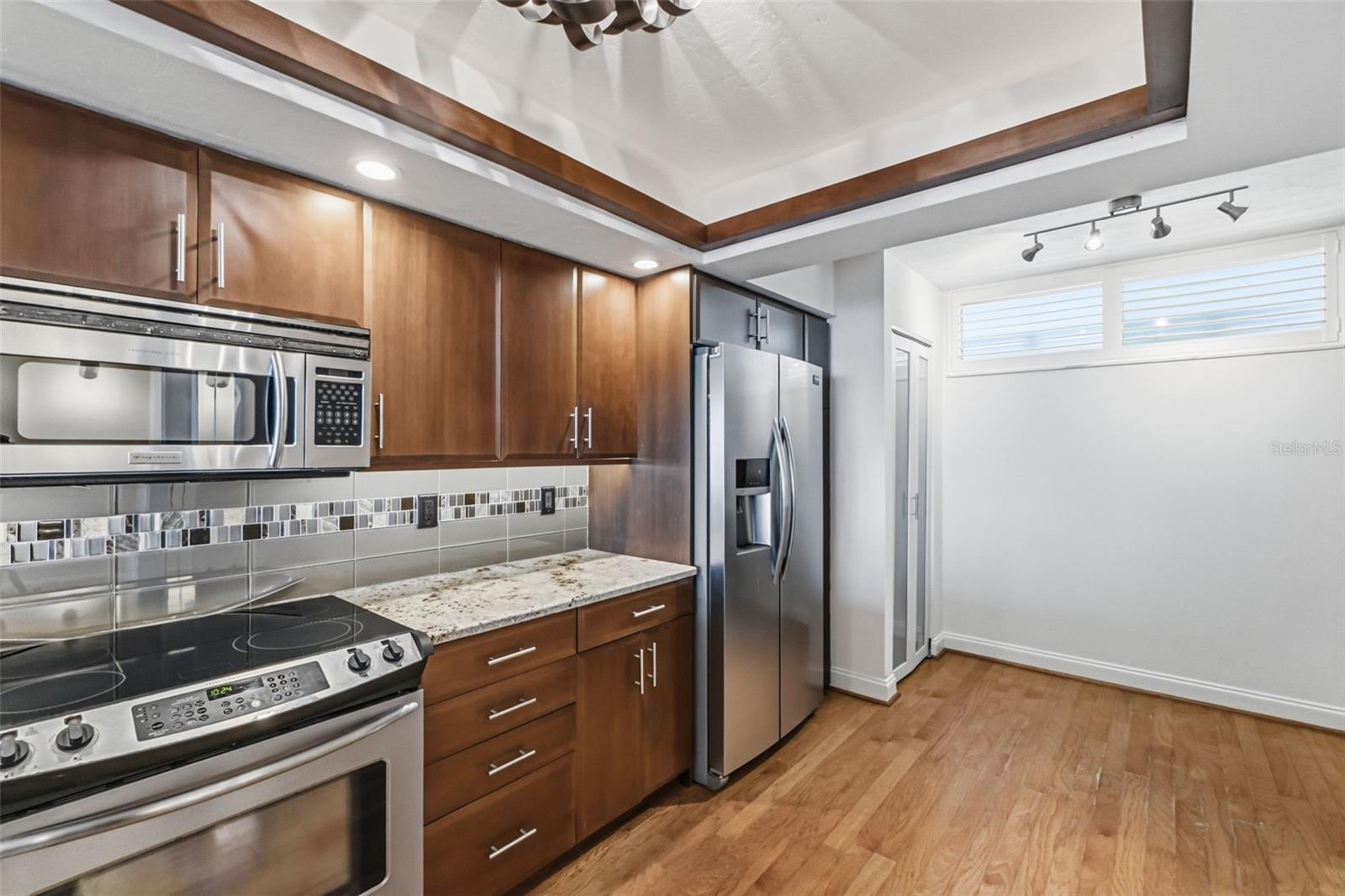 CONDO ON THE BAY TOWER II - Residential