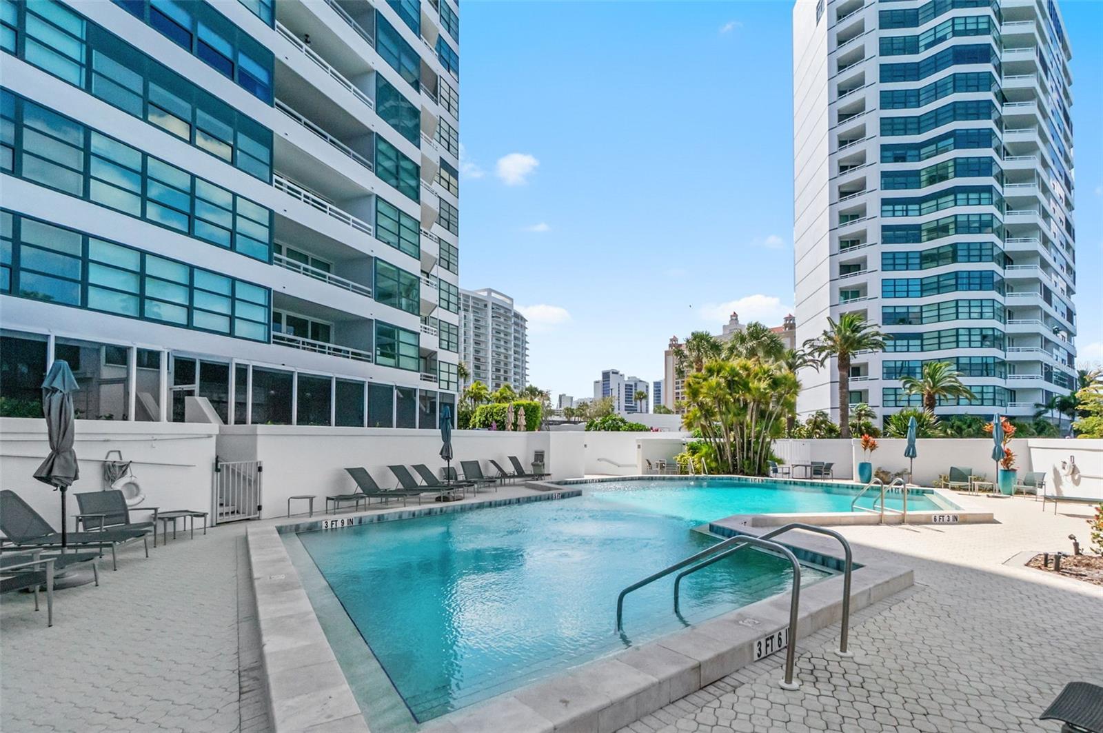 CONDO ON THE BAY TOWER II - Residential