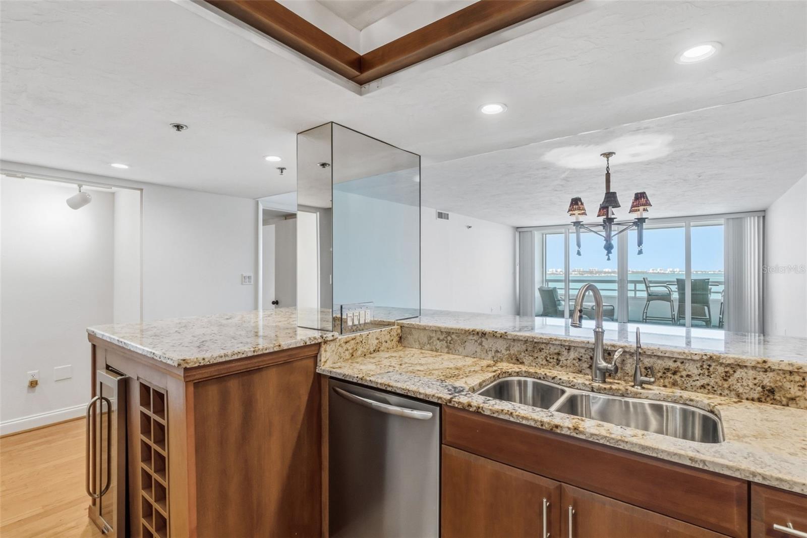 CONDO ON THE BAY TOWER II - Residential