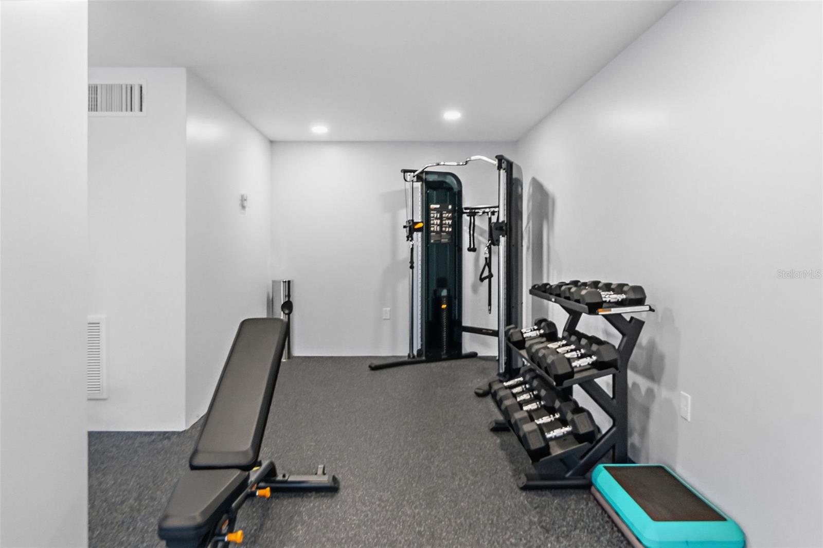 CONDO ON THE BAY TOWER II - Residential