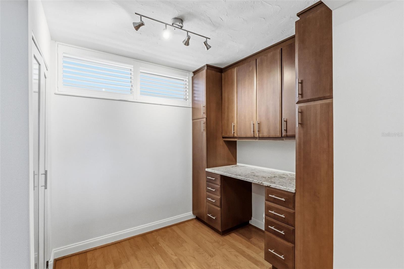 CONDO ON THE BAY TOWER II - Residential