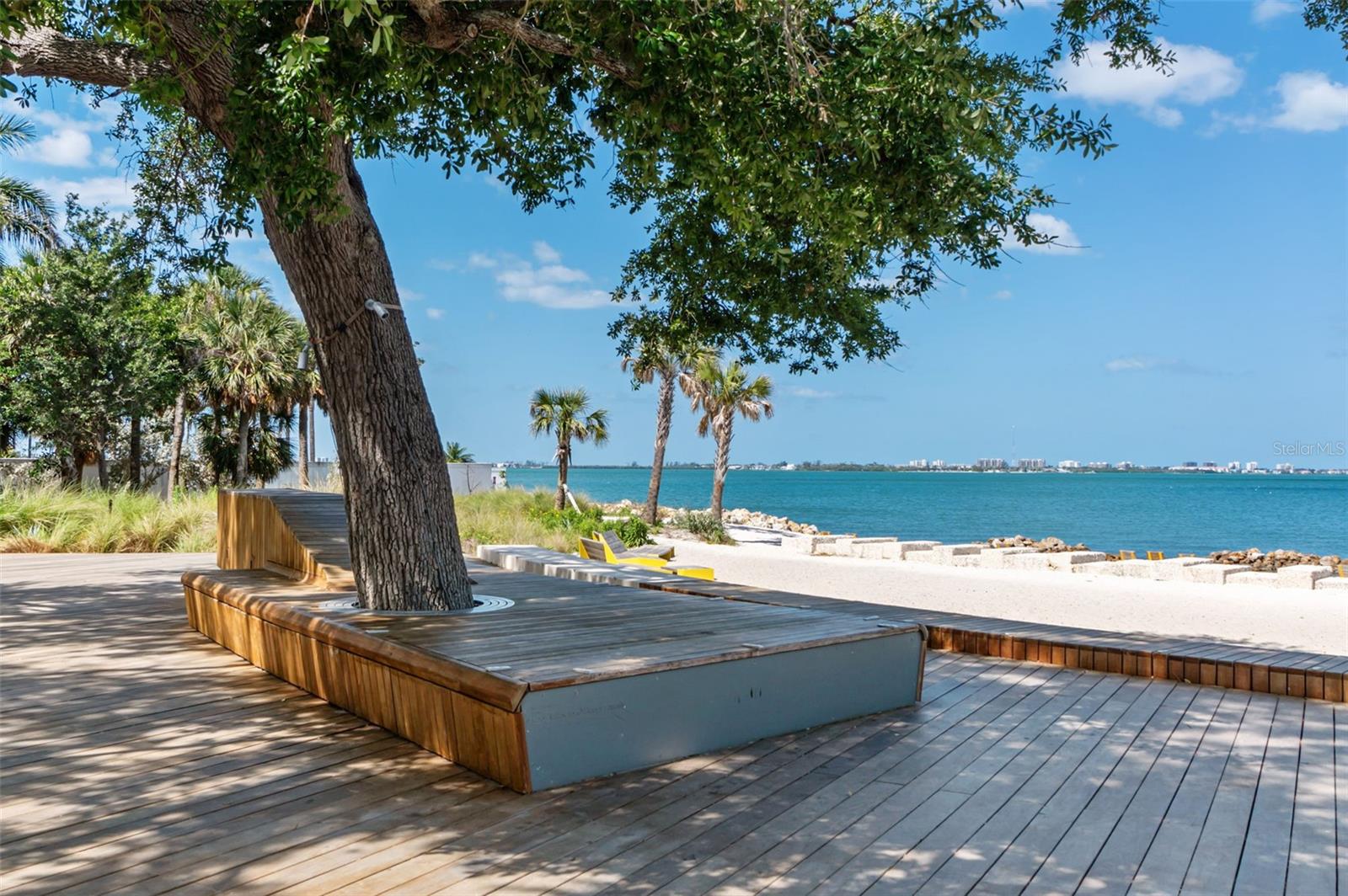 CONDO ON THE BAY TOWER II - Residential