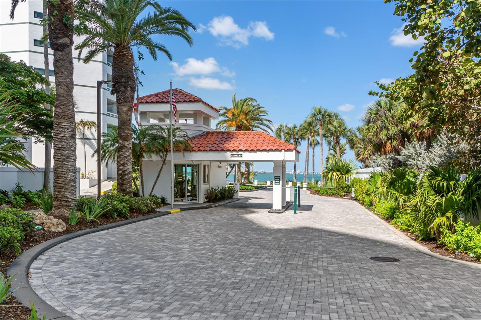 CONDO ON THE BAY TOWER II - Residential