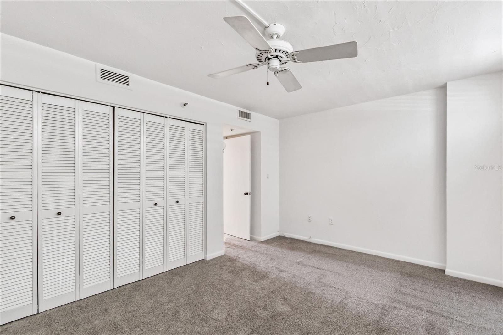 CONDO ON THE BAY TOWER II - Residential