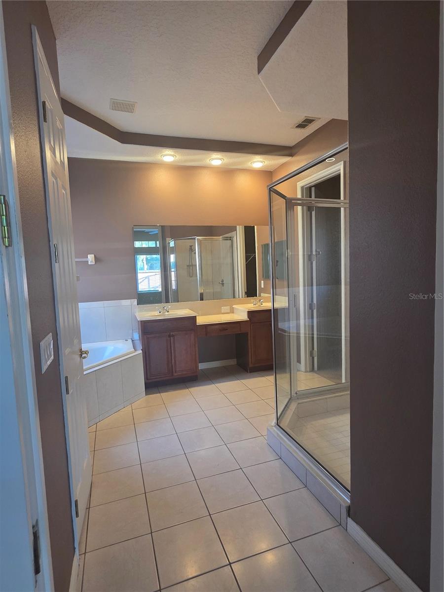 16407 BRISTOL LAKE CIRCLE