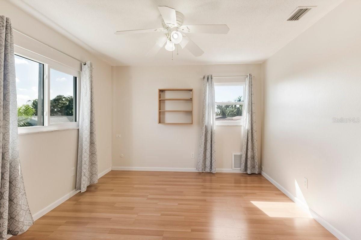 BAY CREST PARK UNIT 17 - Residential