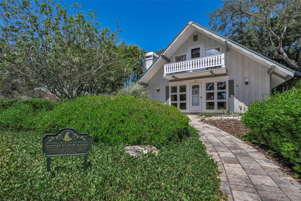Photo of 380 Colonial Court, Dunedin, FL 34698 (MLS # TB8524012)