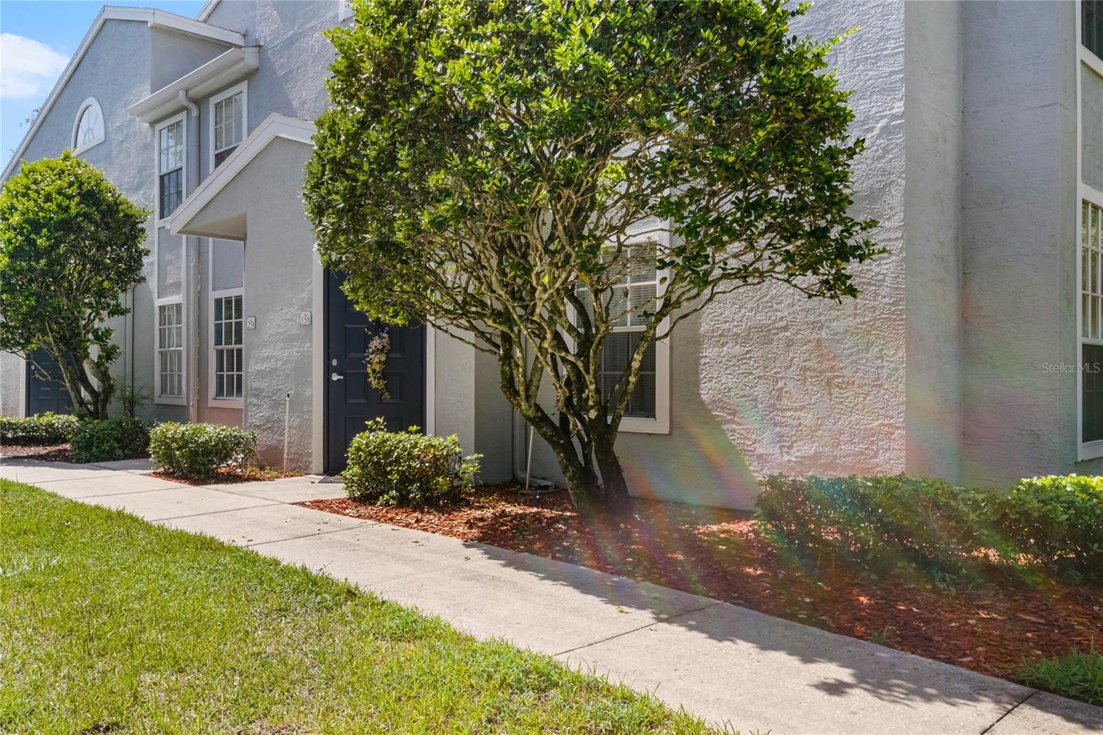 1618 COLUMBIA ARMS CIRCLE 158
