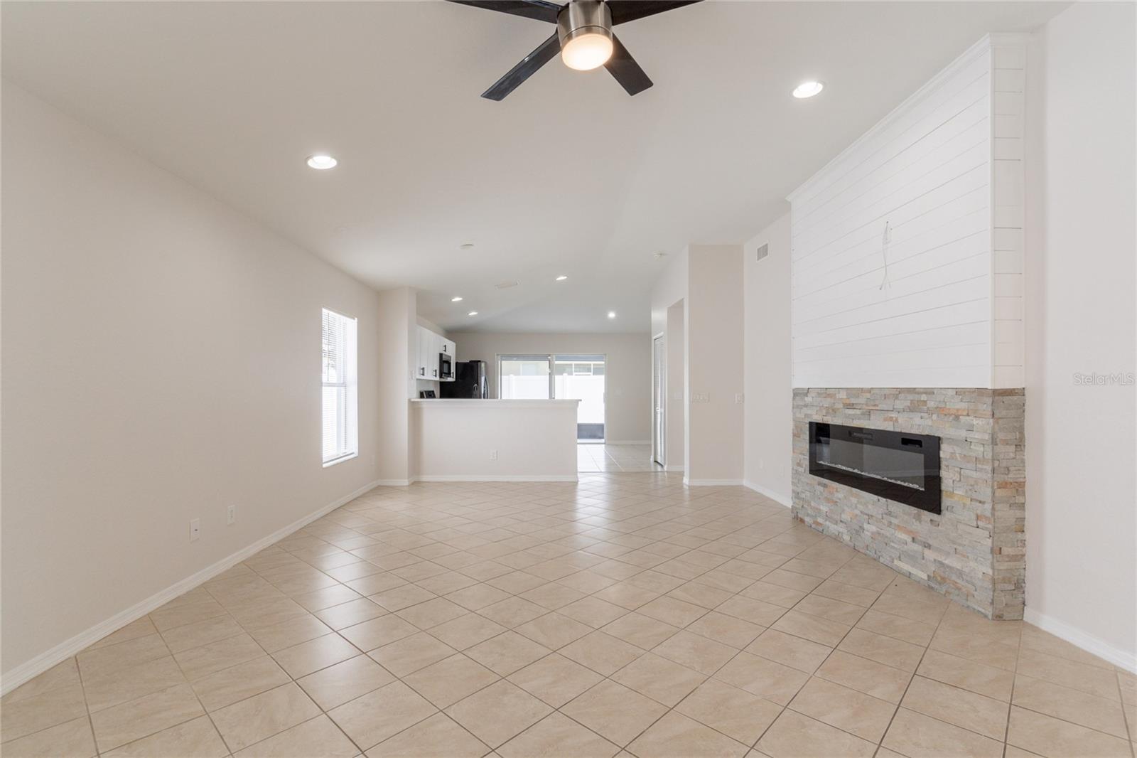 11448 BAY GARDENS LOOP