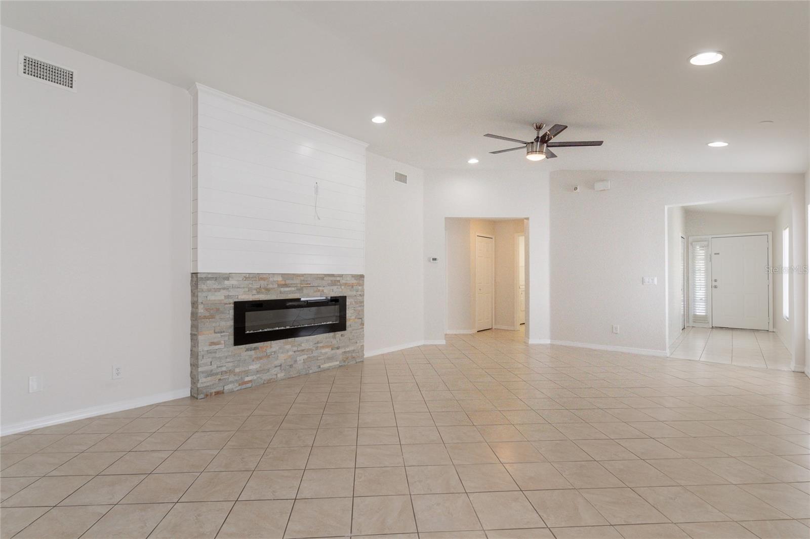 11448 BAY GARDENS LOOP